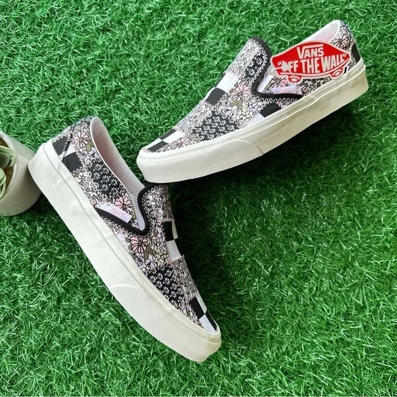 💫Vans Classic Slip On Patchwork Floral SEND OFFERS - Picture 5 of 10